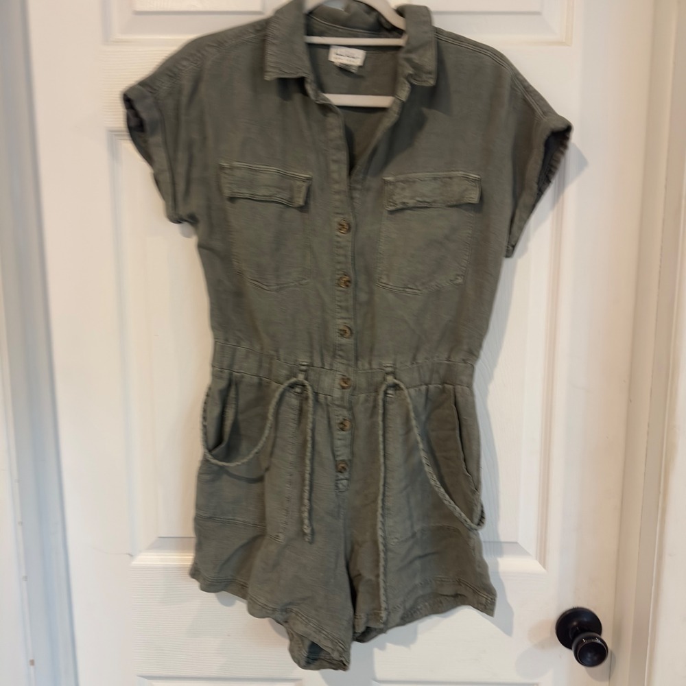 Nicole Miller New York Olive Green Utility Romper Button Front Small
